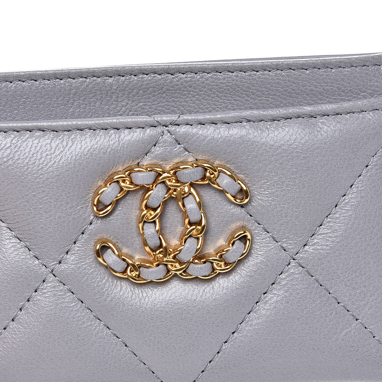 Shiny Goatskin Quilted 19 Card Holder Grey