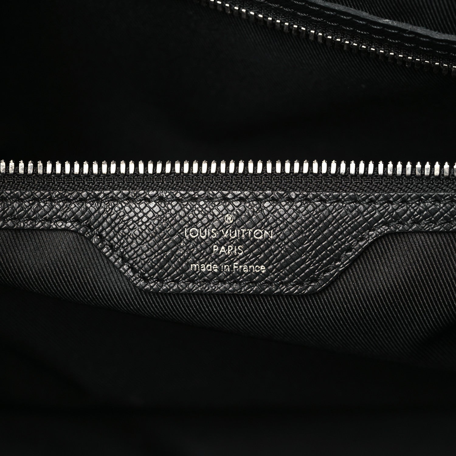 Louis Vuitton Taiga Keepall Bandouliere 45 Black 5 of 8