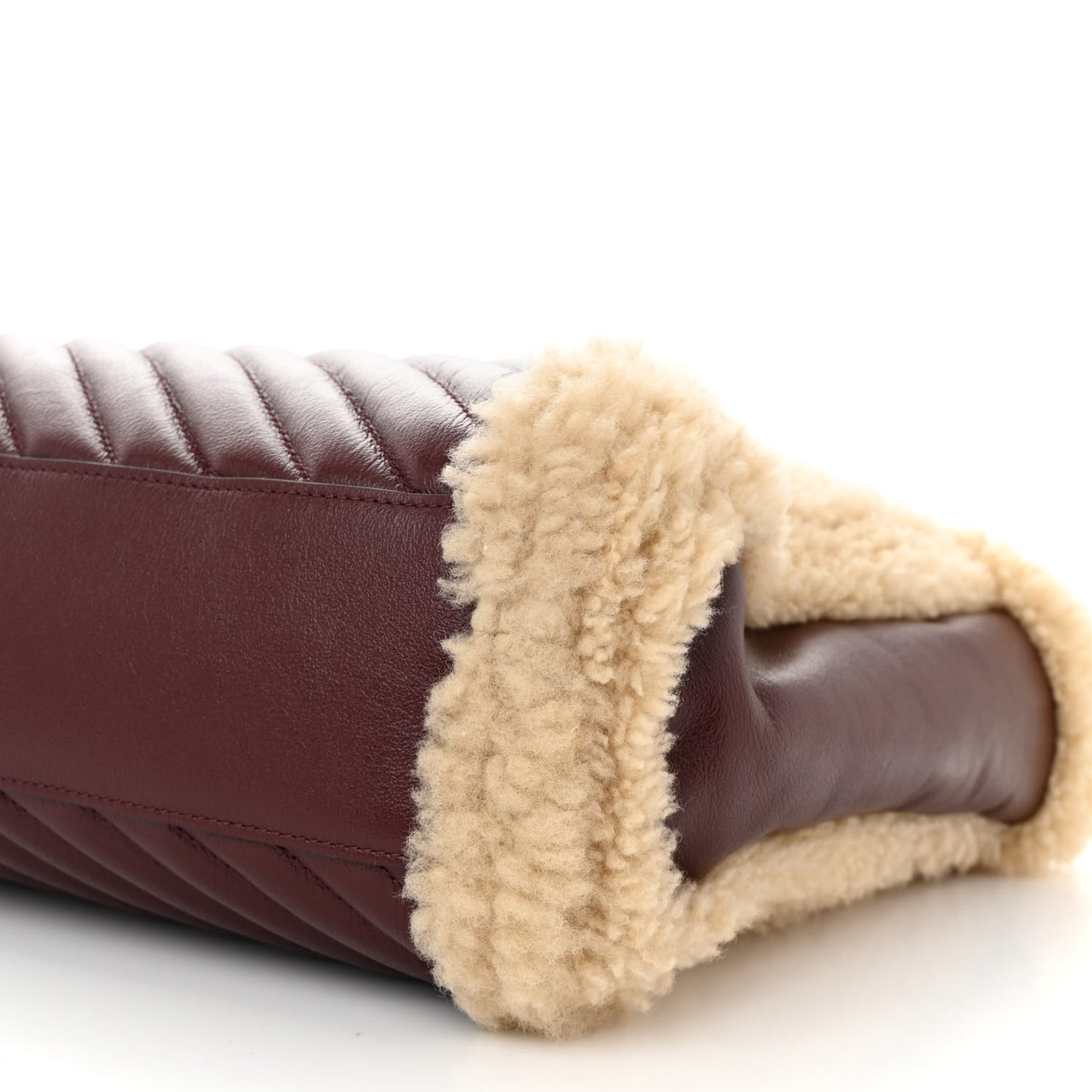 Azalea Calfskin Matelasse Diagonal Shearling Medium GG Marmont Shoulder Tote Bordeaux Sand Desert