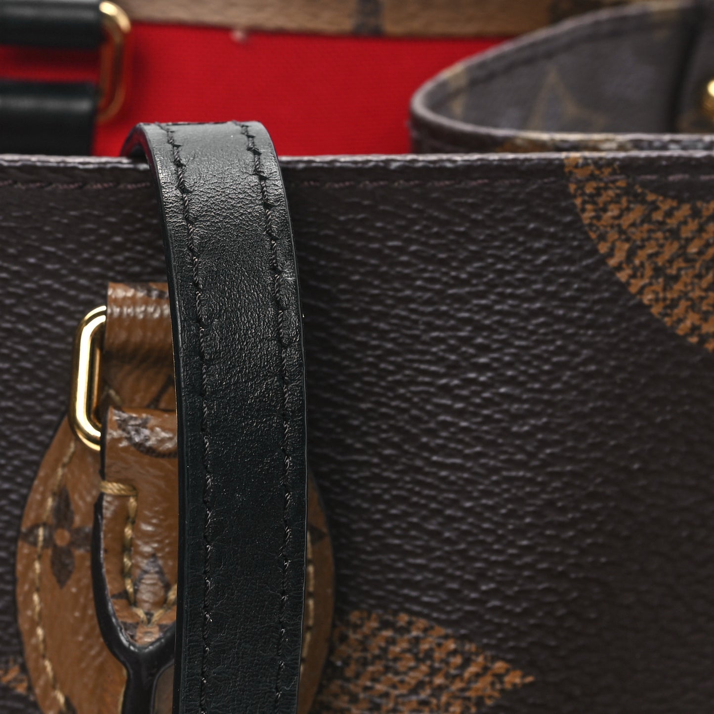 Reverse Monogram Giant Onthego MM