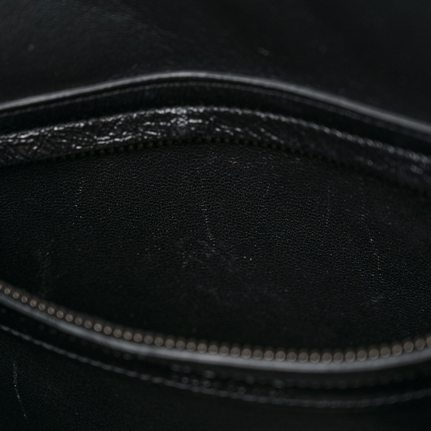 Shiny Goatskin Medium Phantom Luggage Black