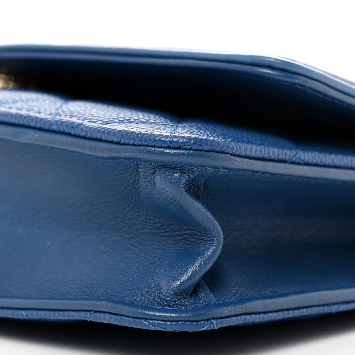Caviar Quilted CC Filigree Wallet On Chain WOC Blue