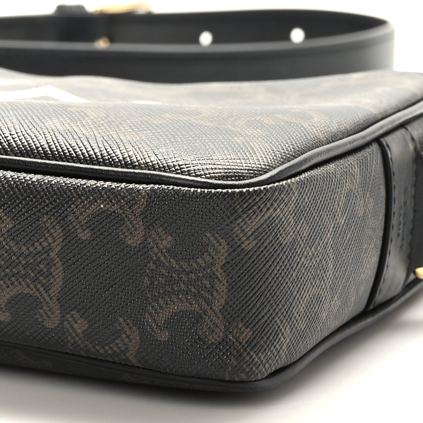 Triomphe Canvas Medium Messenger Bag Black