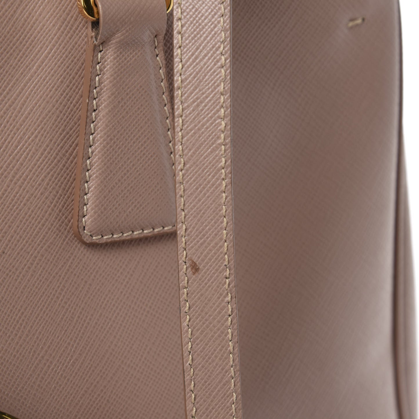 Saffiano Lux Medium Tote Cammeo