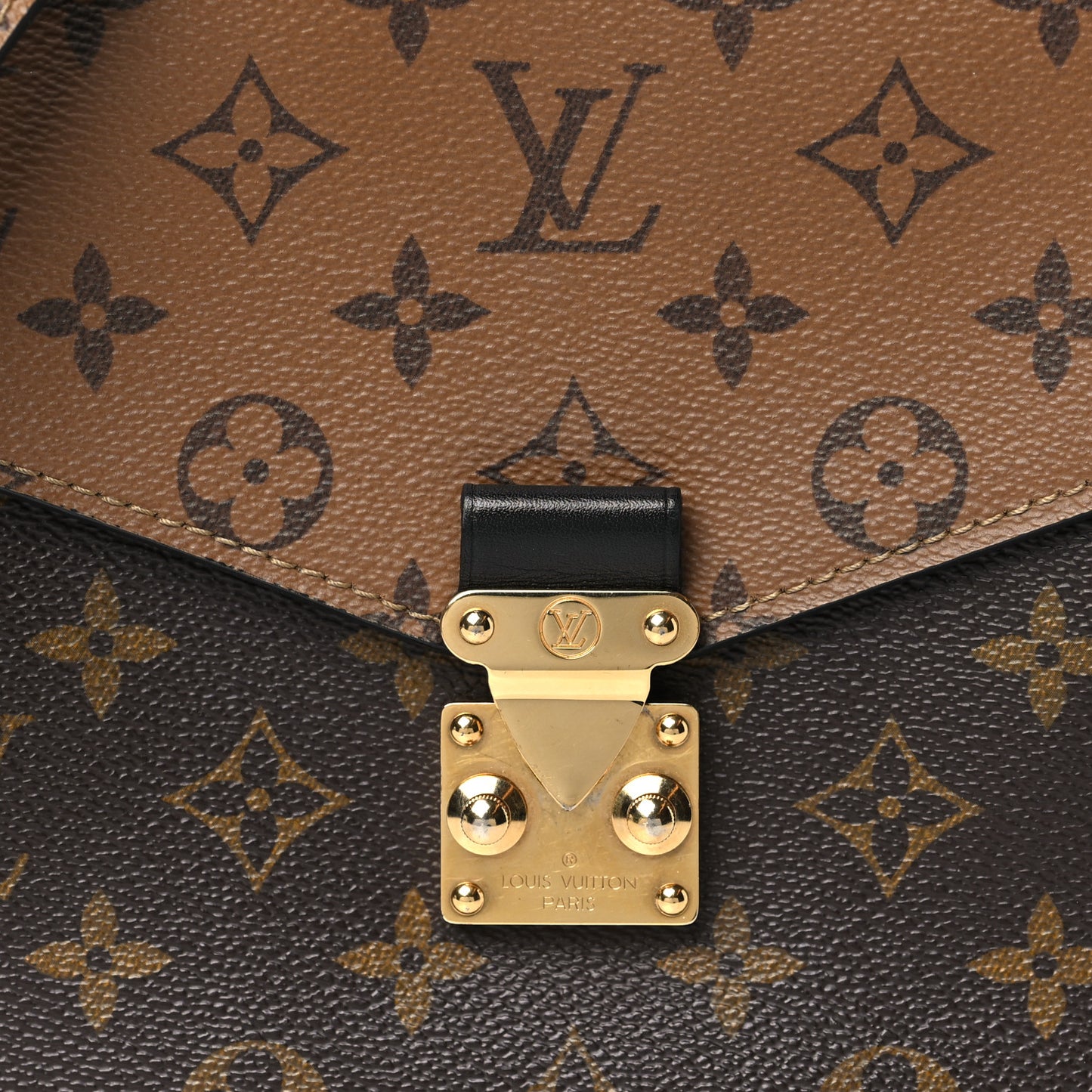 Reverse Monogram Pochette Metis