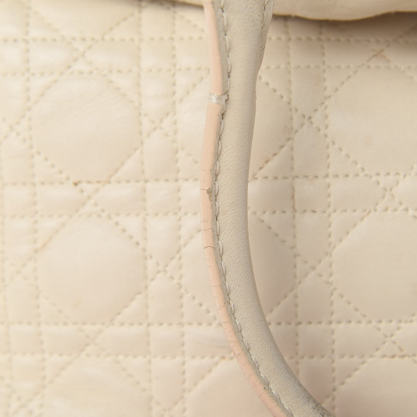 Lambskin Cannage Medium Soft Lady Dior Beige