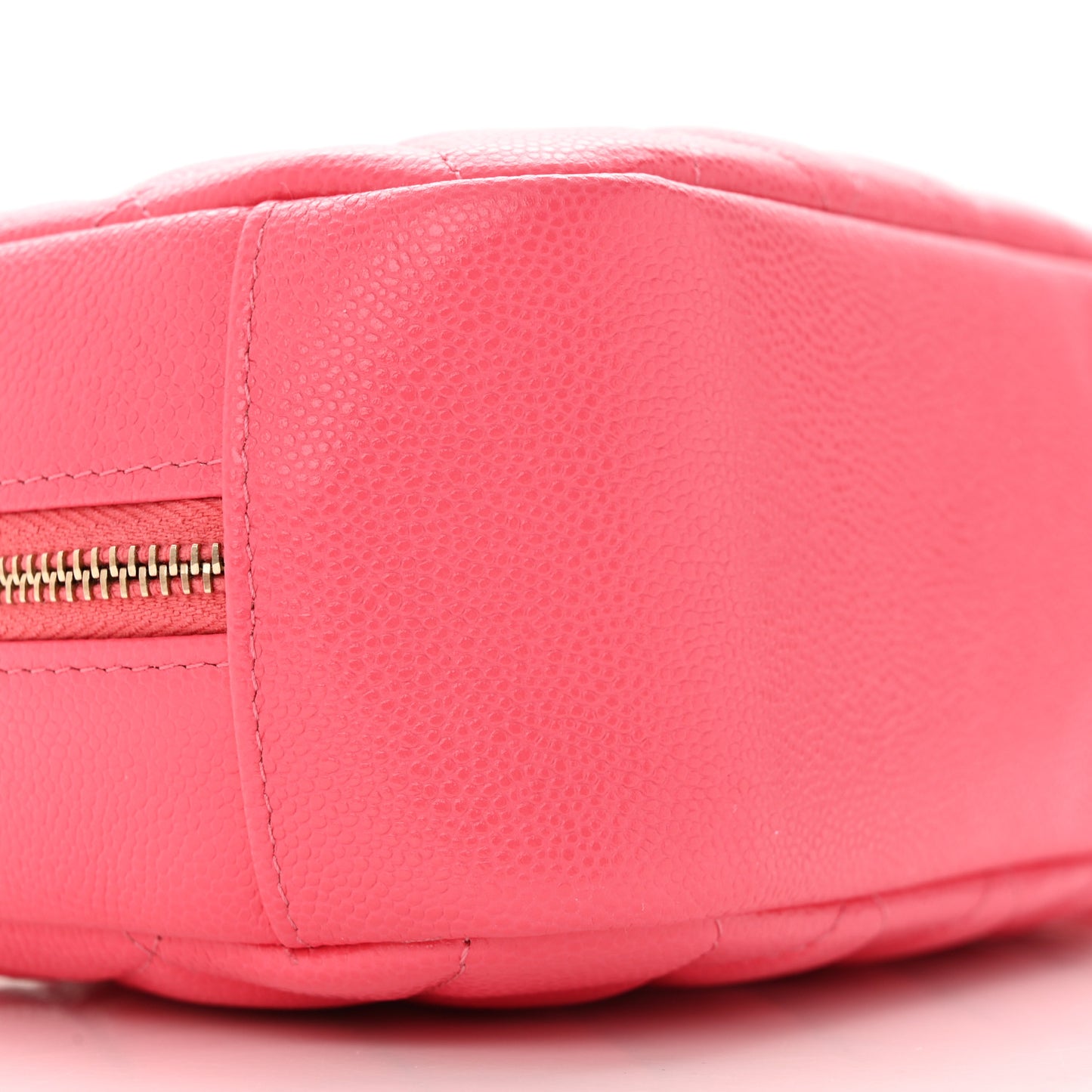 Caviar Quilted Medium Curvy Pouch Cosmetic Case Pink