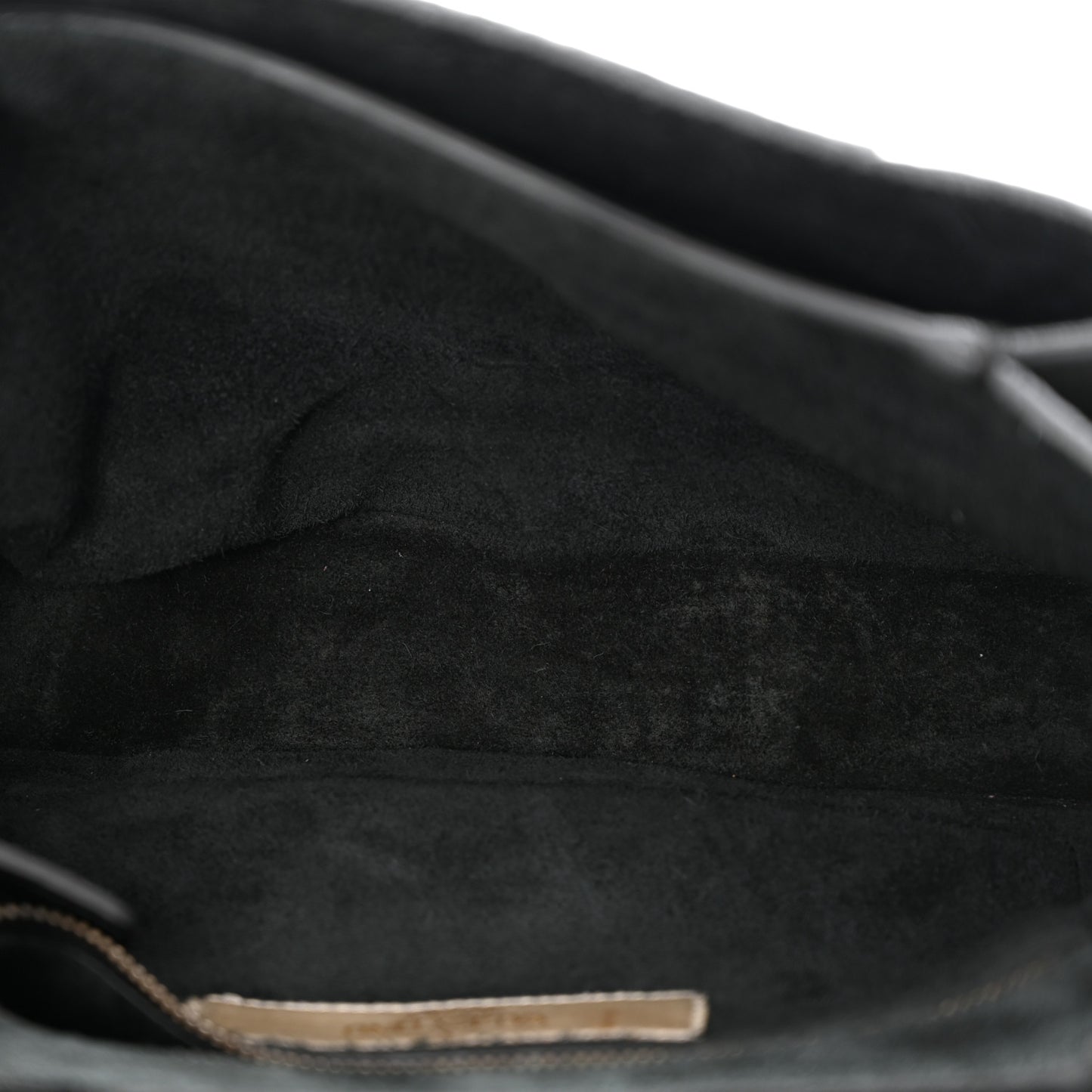 Grained Calfskin Tribal B-Rockstud Rolling Flap Black