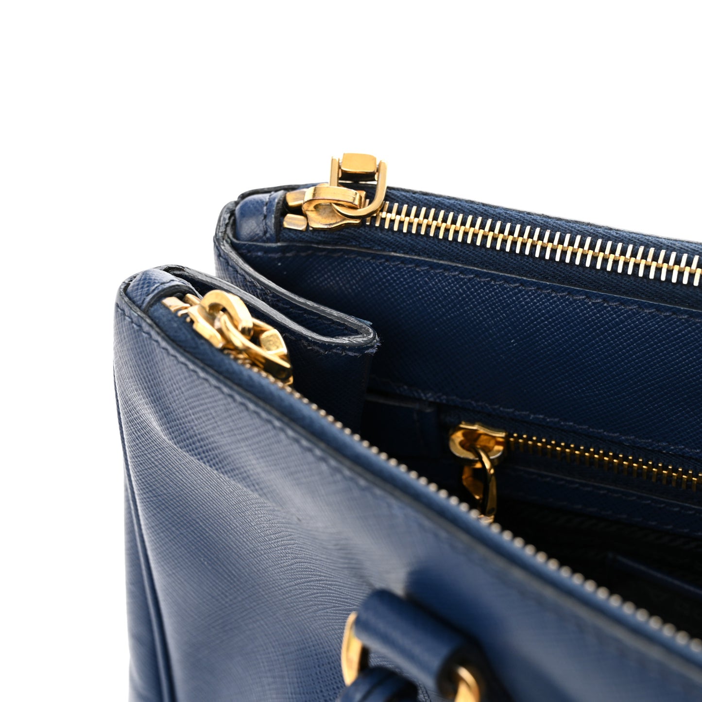 Saffiano Medium Galleria Double Zip Tote Bluette