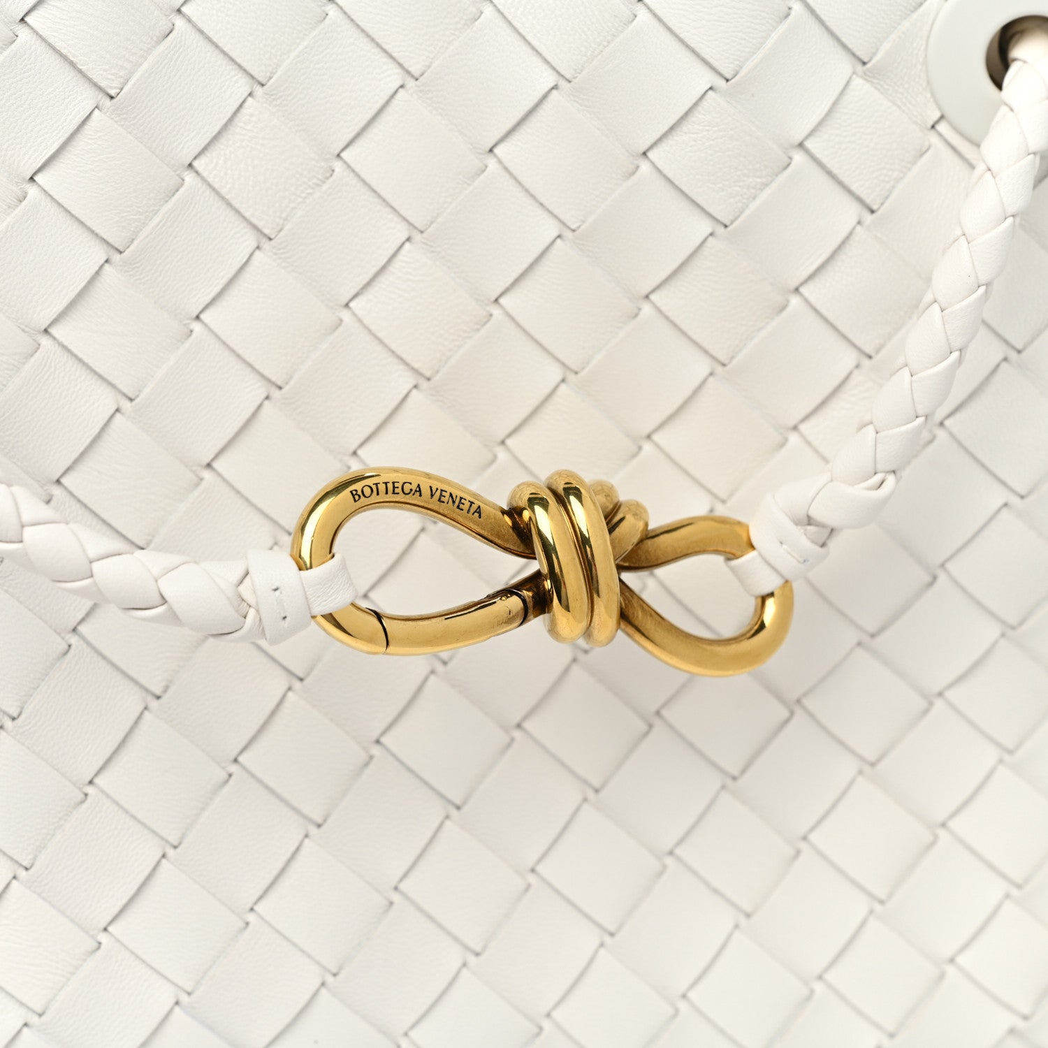 Bottega Veneta Nappa Intrecciato Small Andiamo Shoulder Bag White 10 of 10