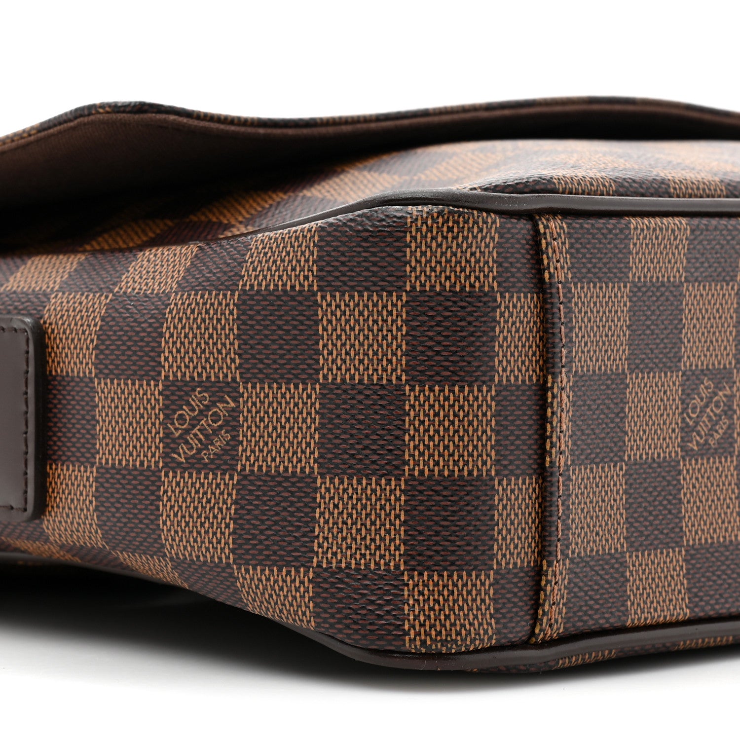 Louis Vuitton Damier Ebene Shelton MM 9 of 13