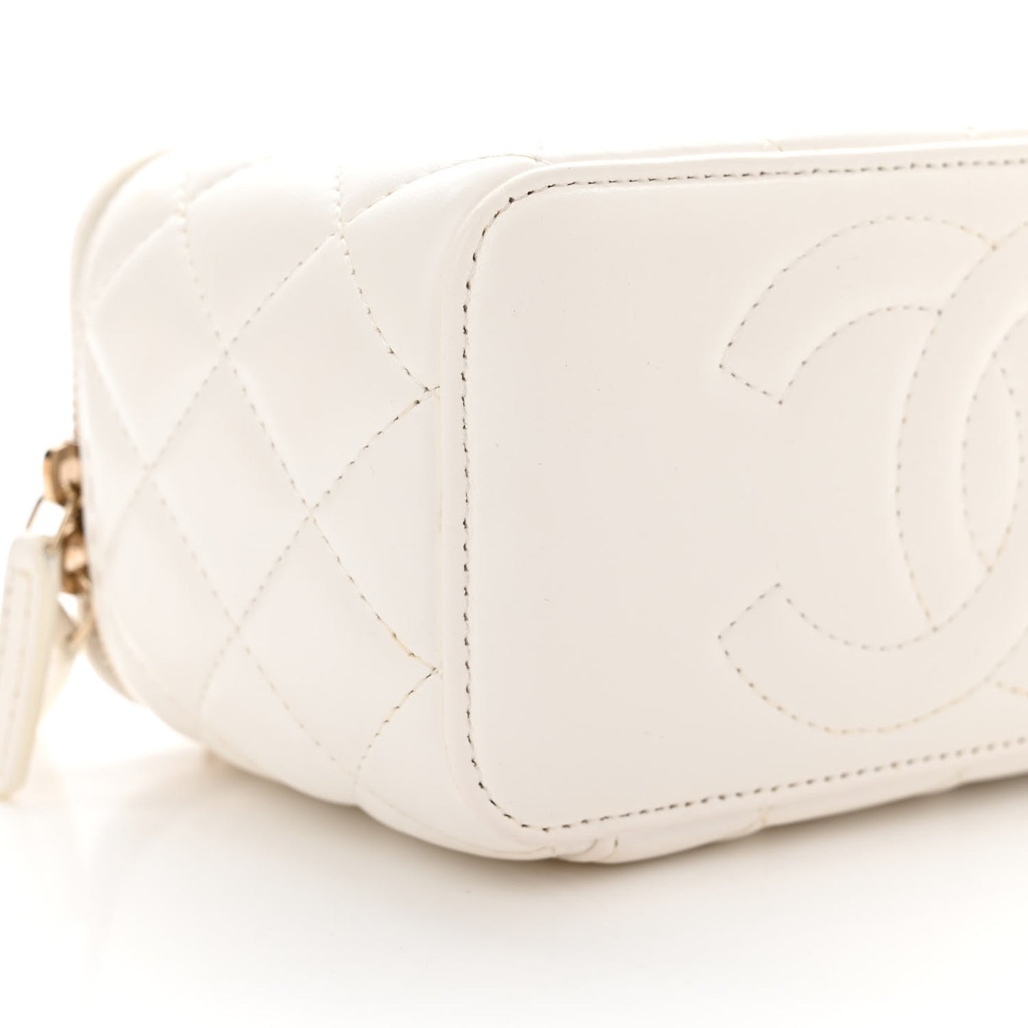 Lambskin Quilted Small Pillow Crush Vanity Case With Chain White