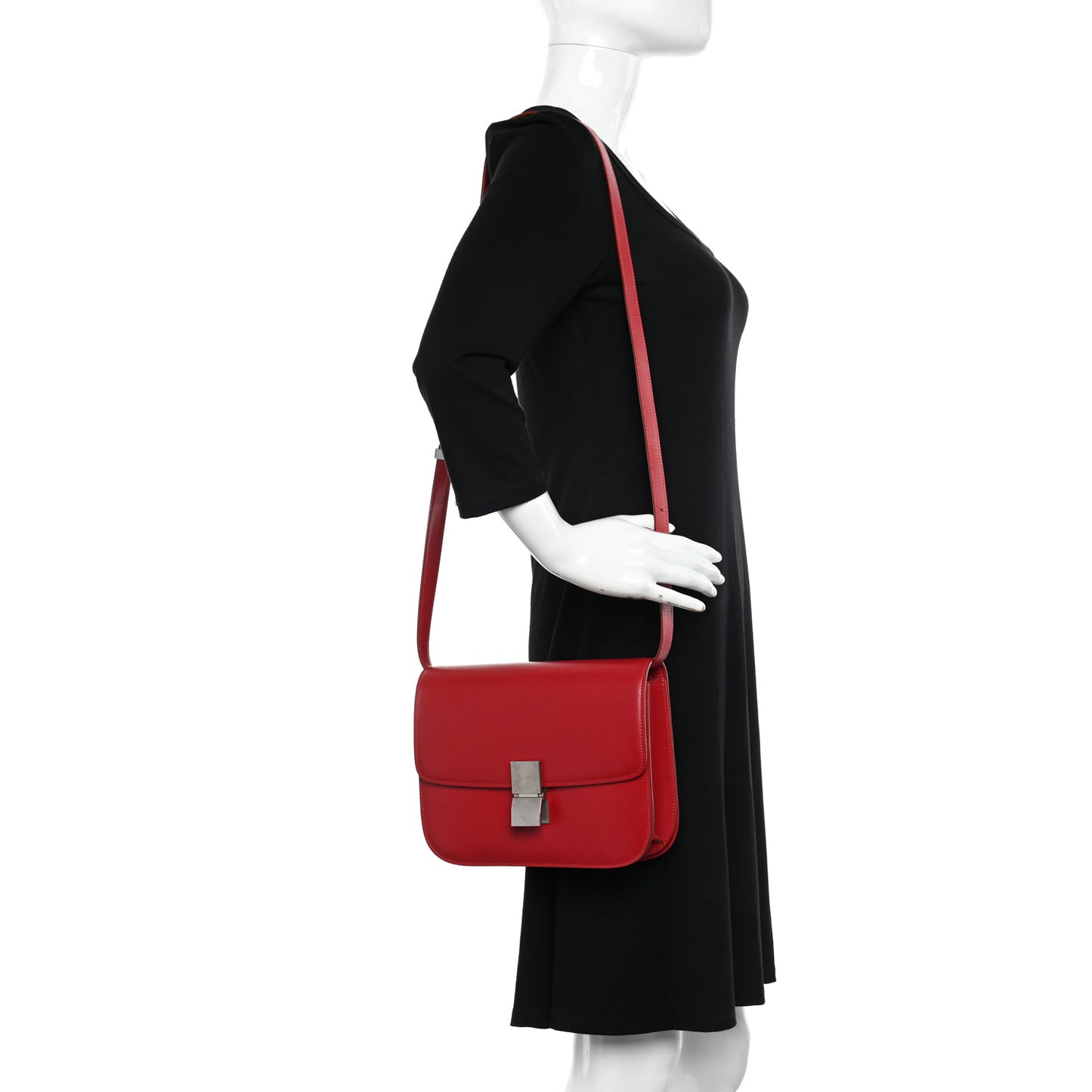 Box Calfskin Medium Classic Box Flap Bag Red