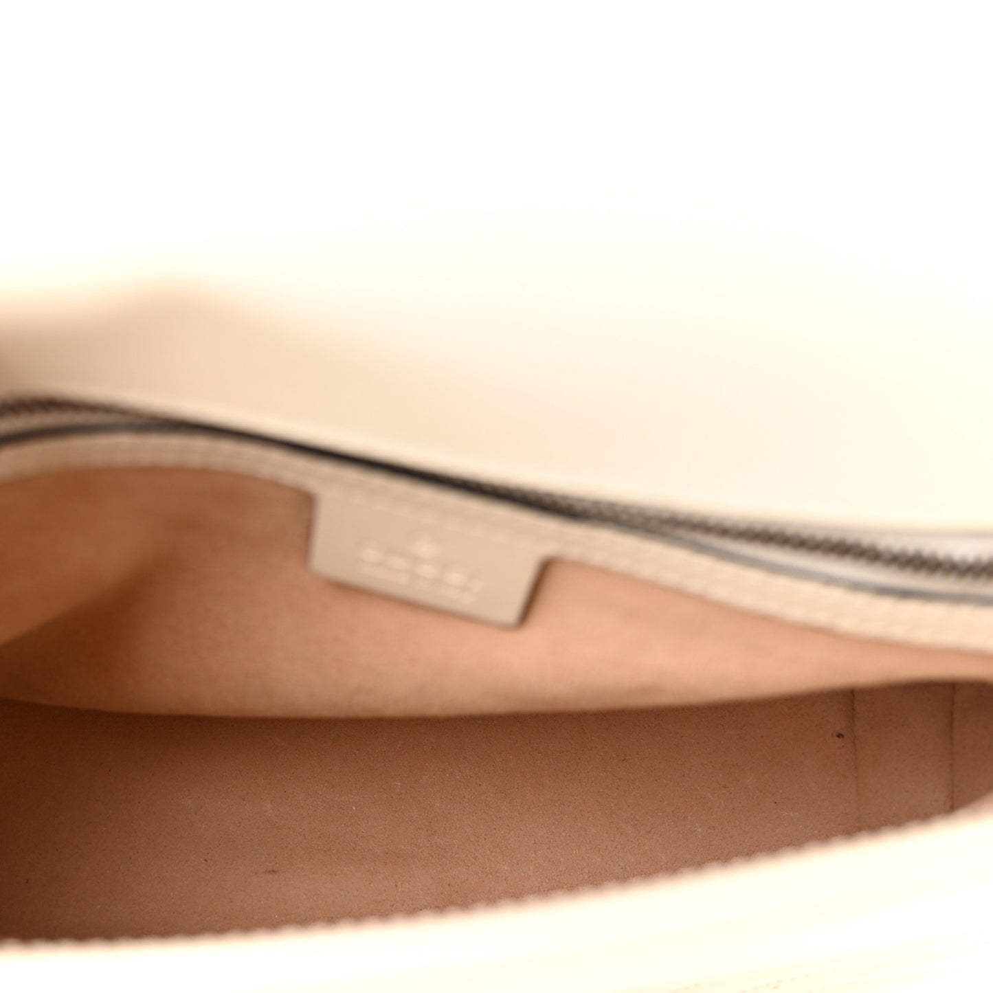 Calfskin Matelasse Small GG Marmont Top Handle Shoulder Bag White