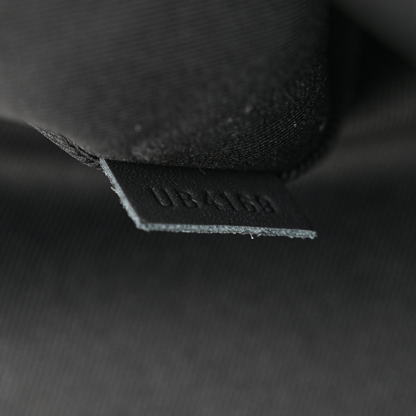 Calfskin Monogram Shadow Discovery Pochette Black