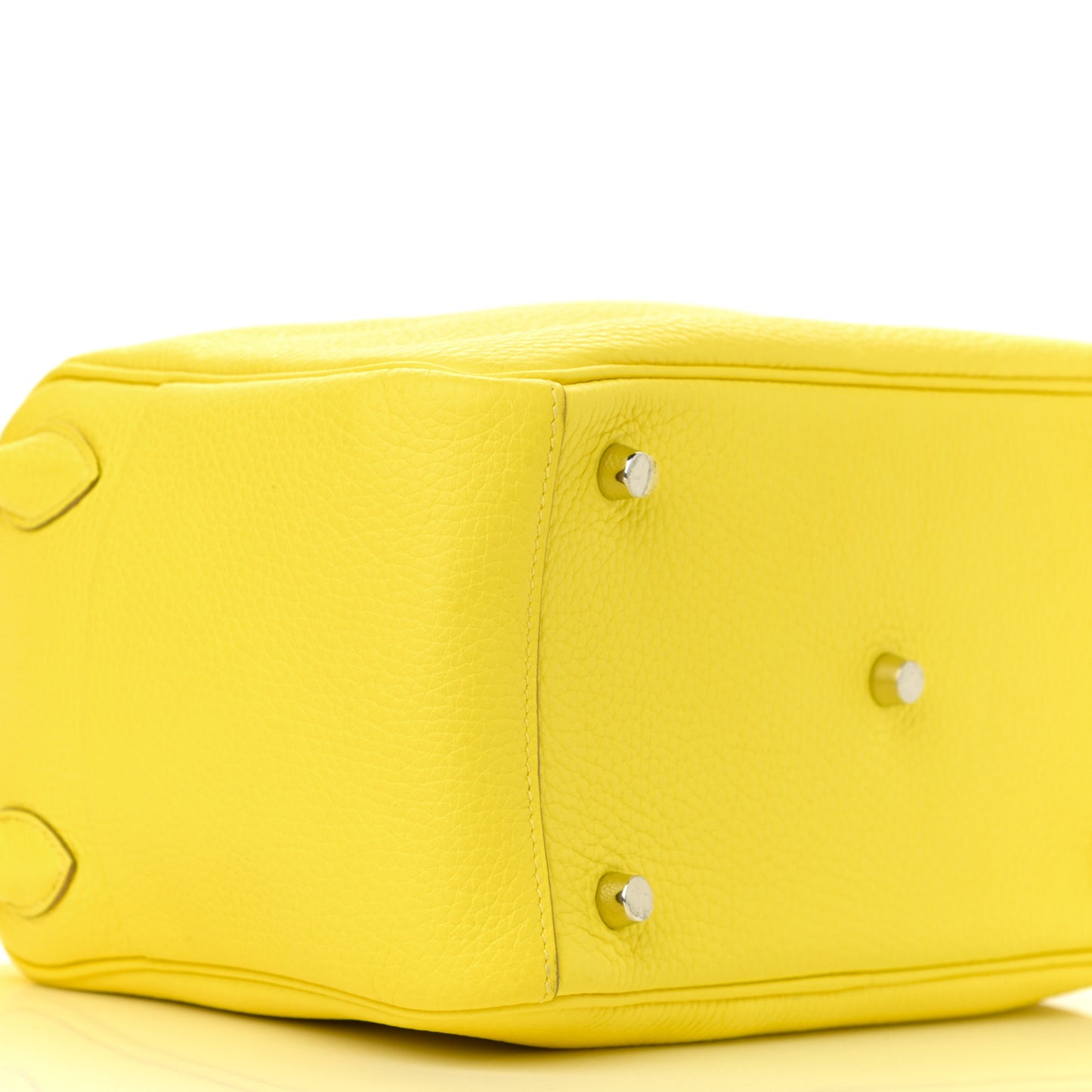 Taurillon Clemence Lindy 26 Lime