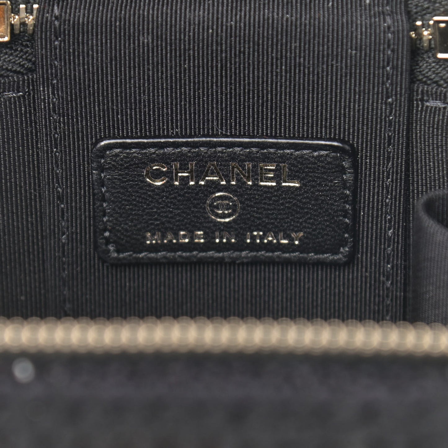 Lambskin Crochet Small Vanity Case With Chain Black