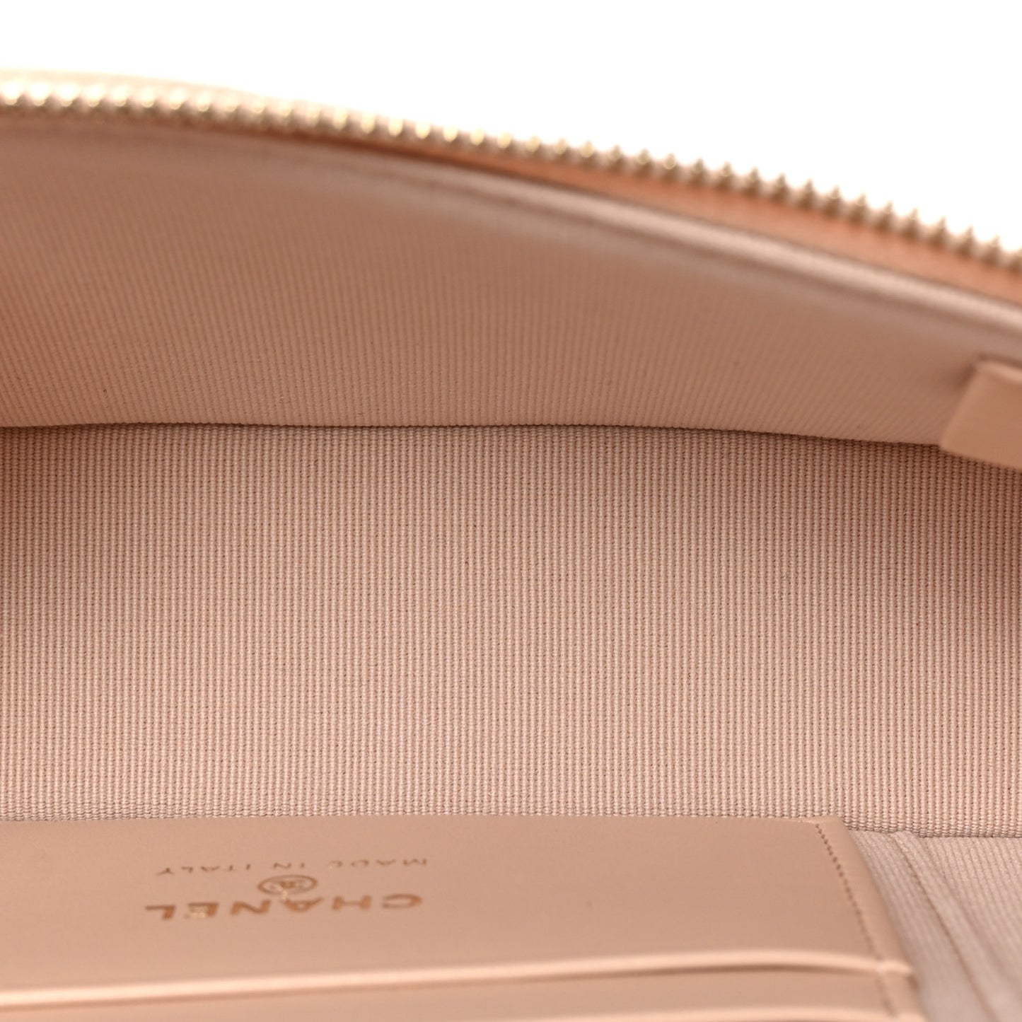 Caviar Quilted Top Handle Slim Vanity With Chain Beige
