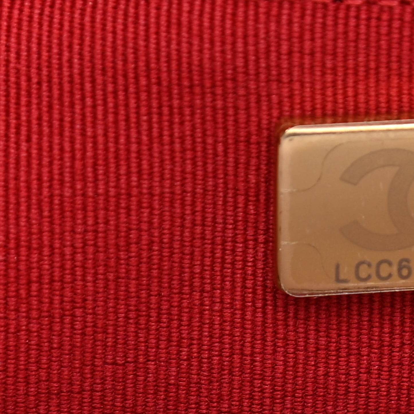 Caviar Quilted Wallet On Chain WOC Red