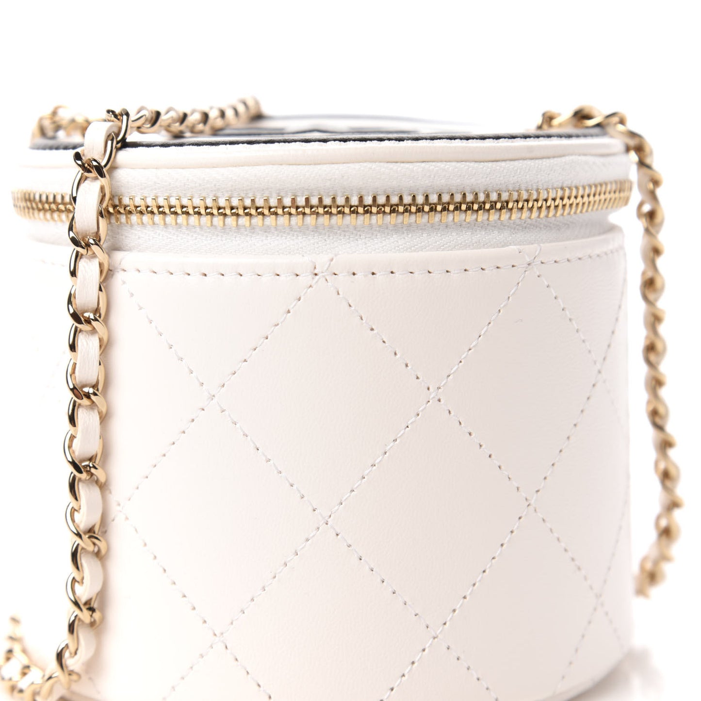 Lambskin Quilted Round Small Vanity Case With Chain White Black