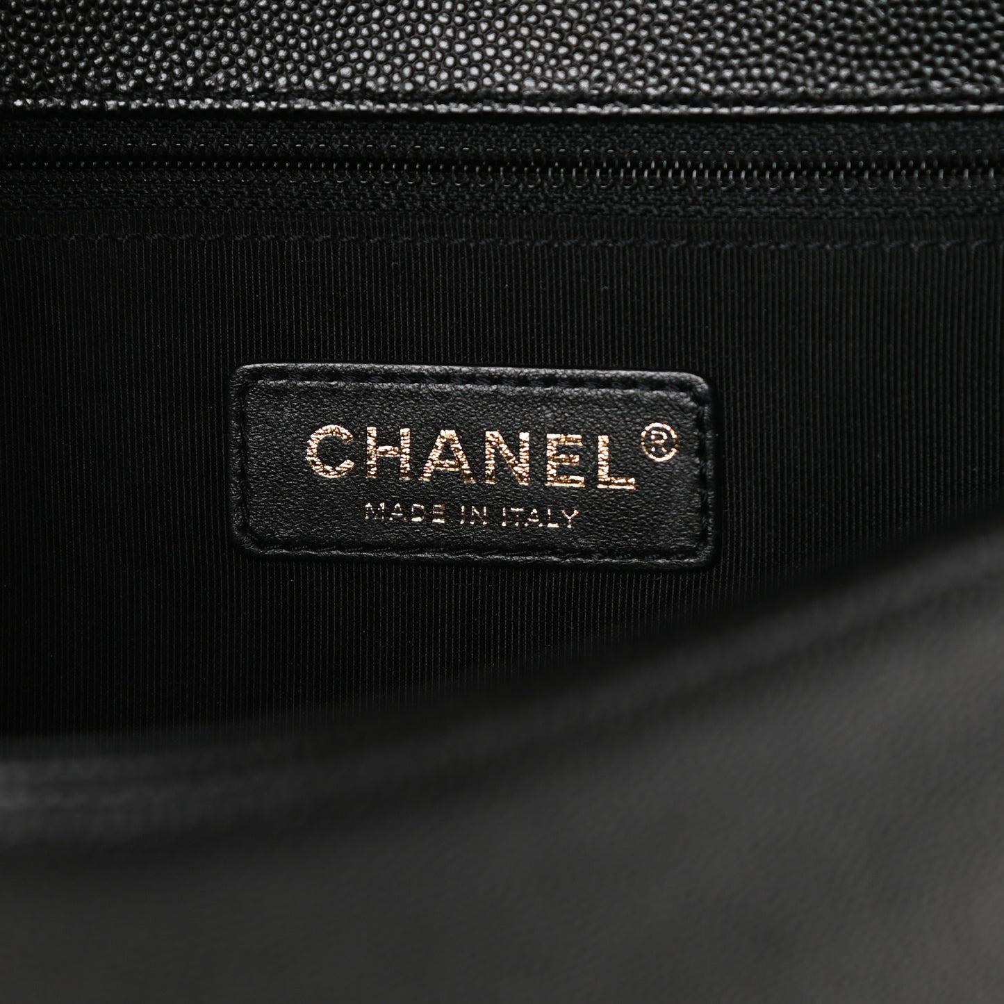 Caviar Quilted New Medium Boy Flap Black