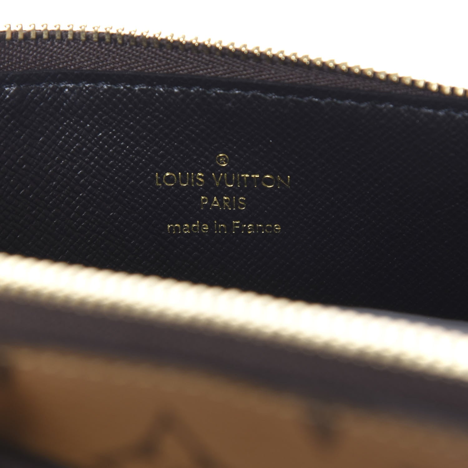 Louis Vuitton Reverse Monogram Giant Trio Pouch 4 of 7