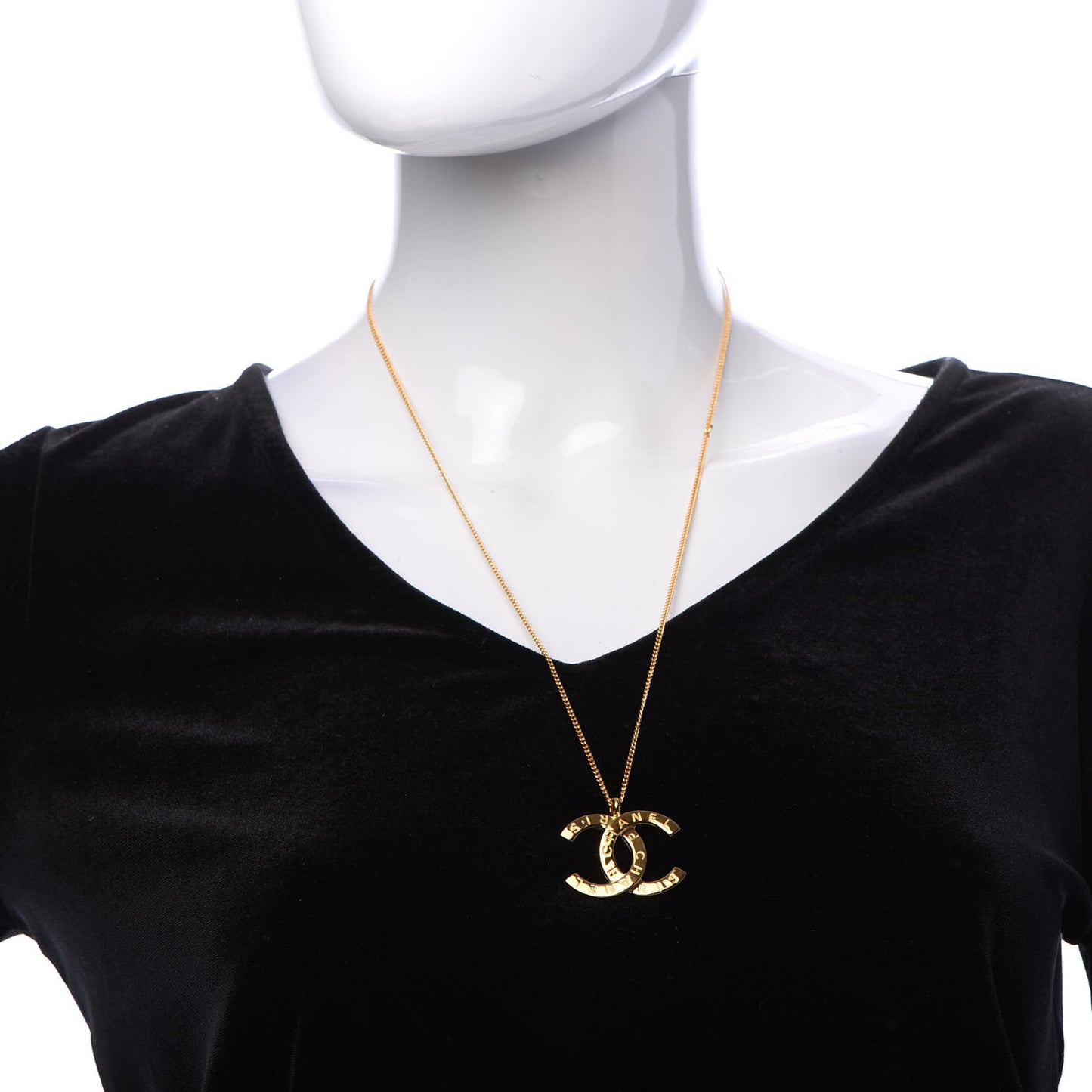 Metal CC Paris Button Necklace Gold