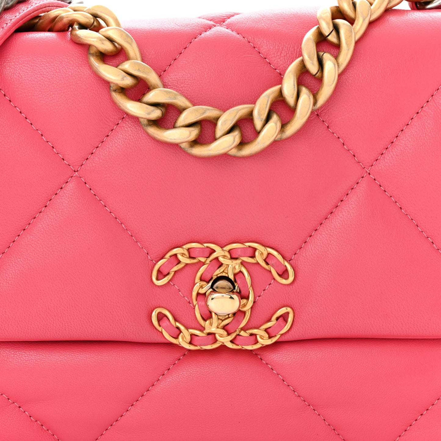 Lambskin Quilted Medium Chanel 19 Flap Pink