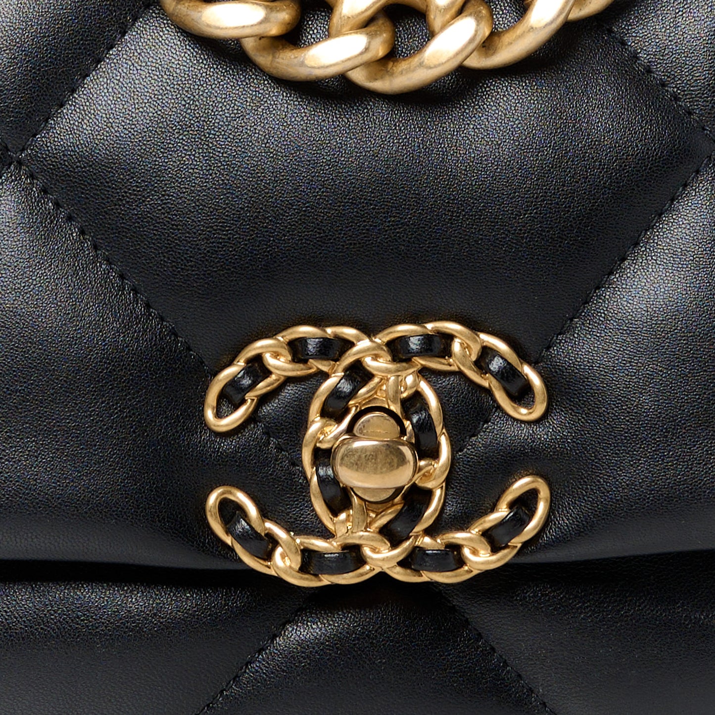 Lambskin Quilted Medium Chanel 19 Flap Black