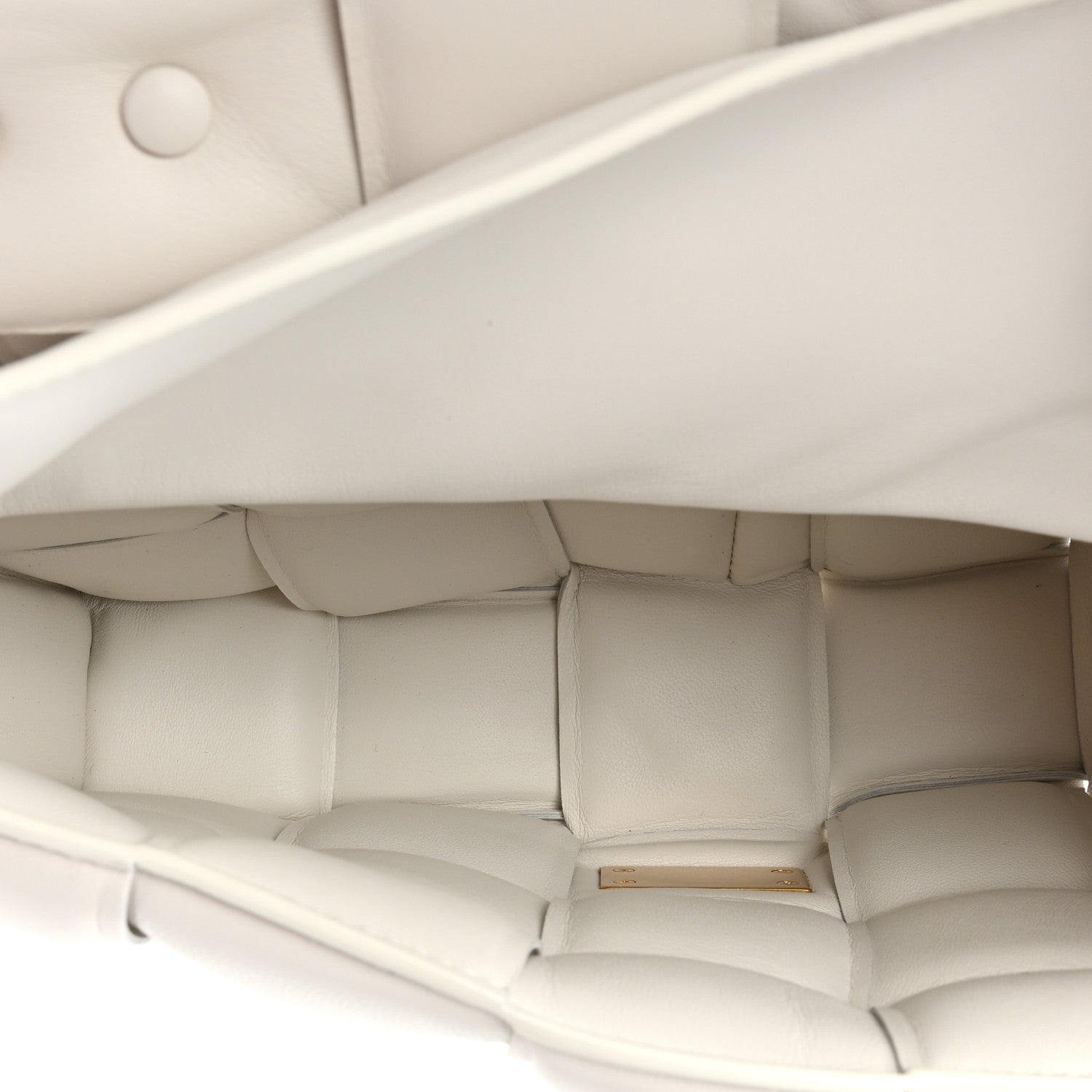 Bottega Veneta Lambskin Maxi Intreccio Padded Chain Cassette Crossbody Bag White 5 of 14