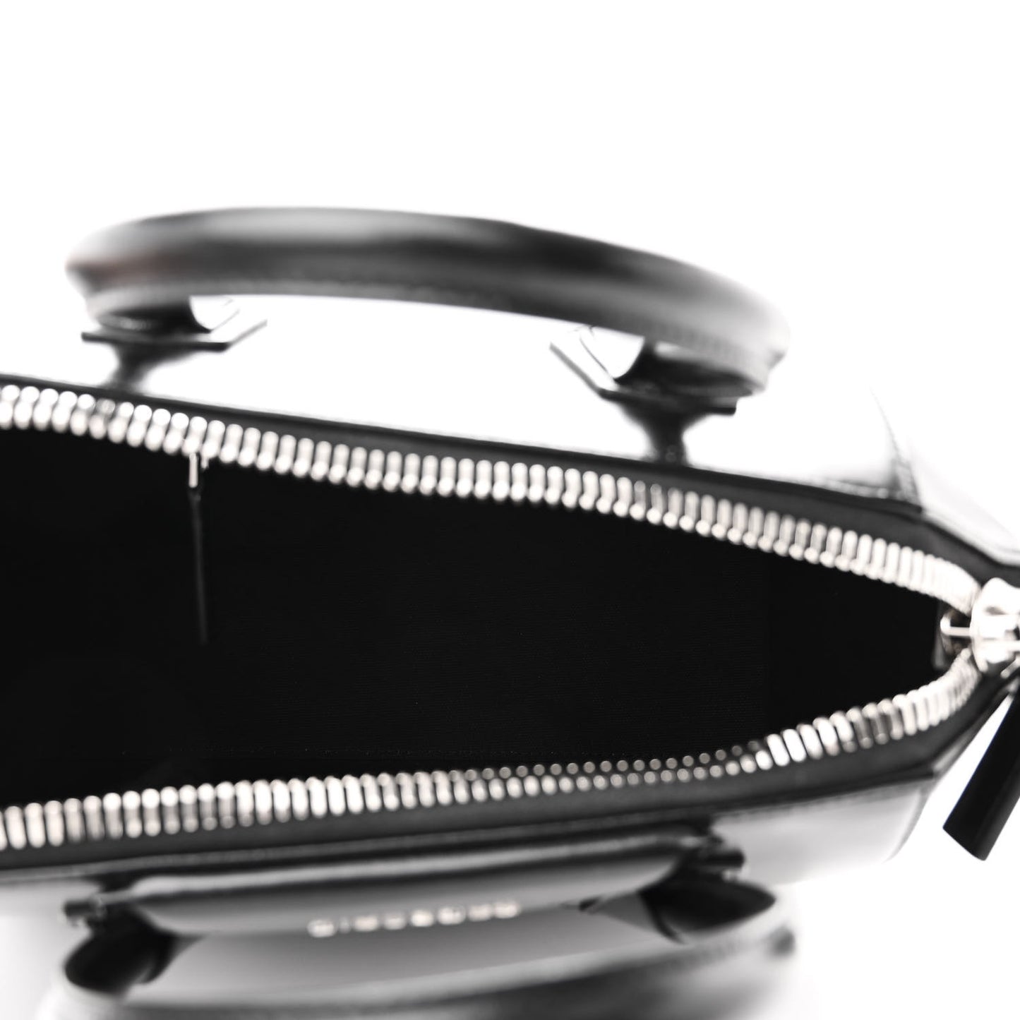 Shiny Lord Calfskin Small Antigona Black