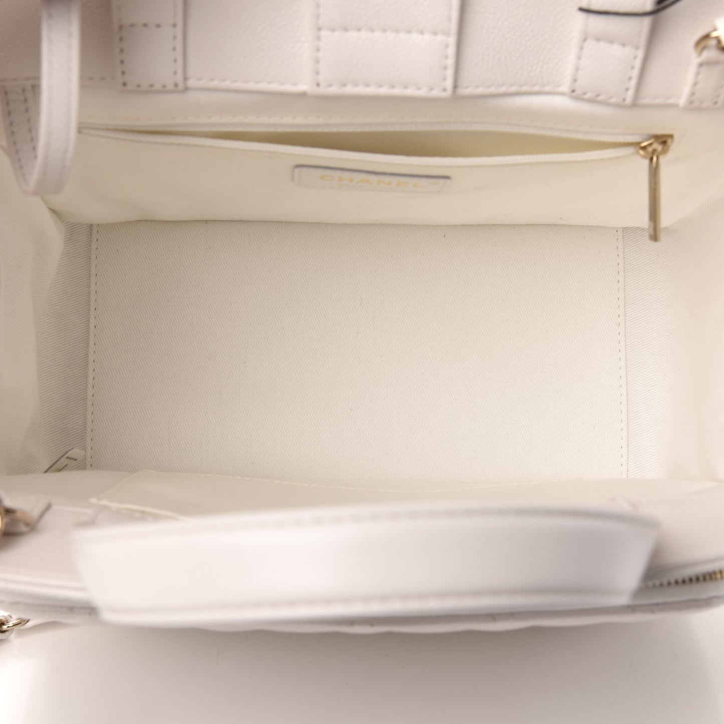 Caviar Quilted Small Business Affinity Shopping Bag White