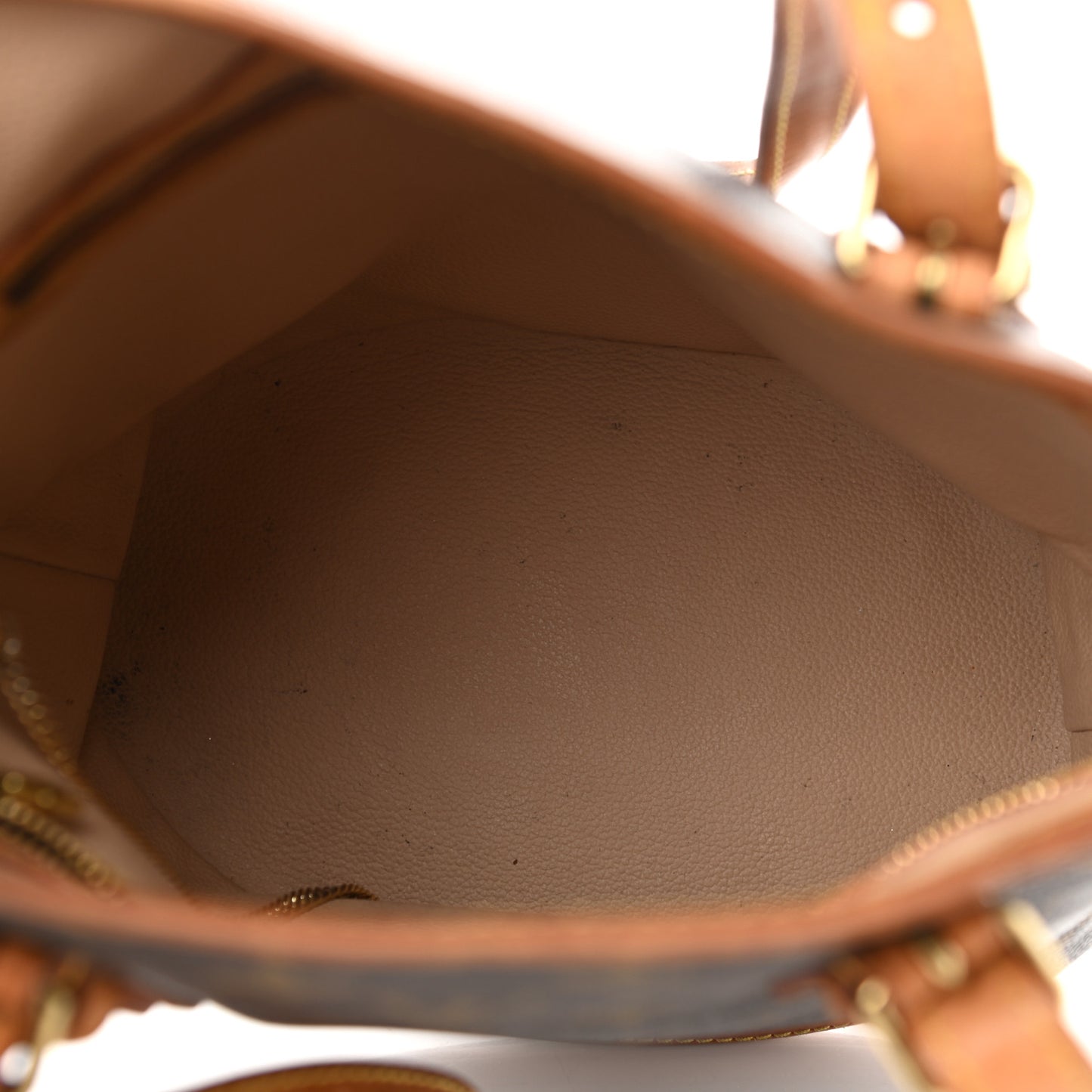Monogram Petit Bucket 23