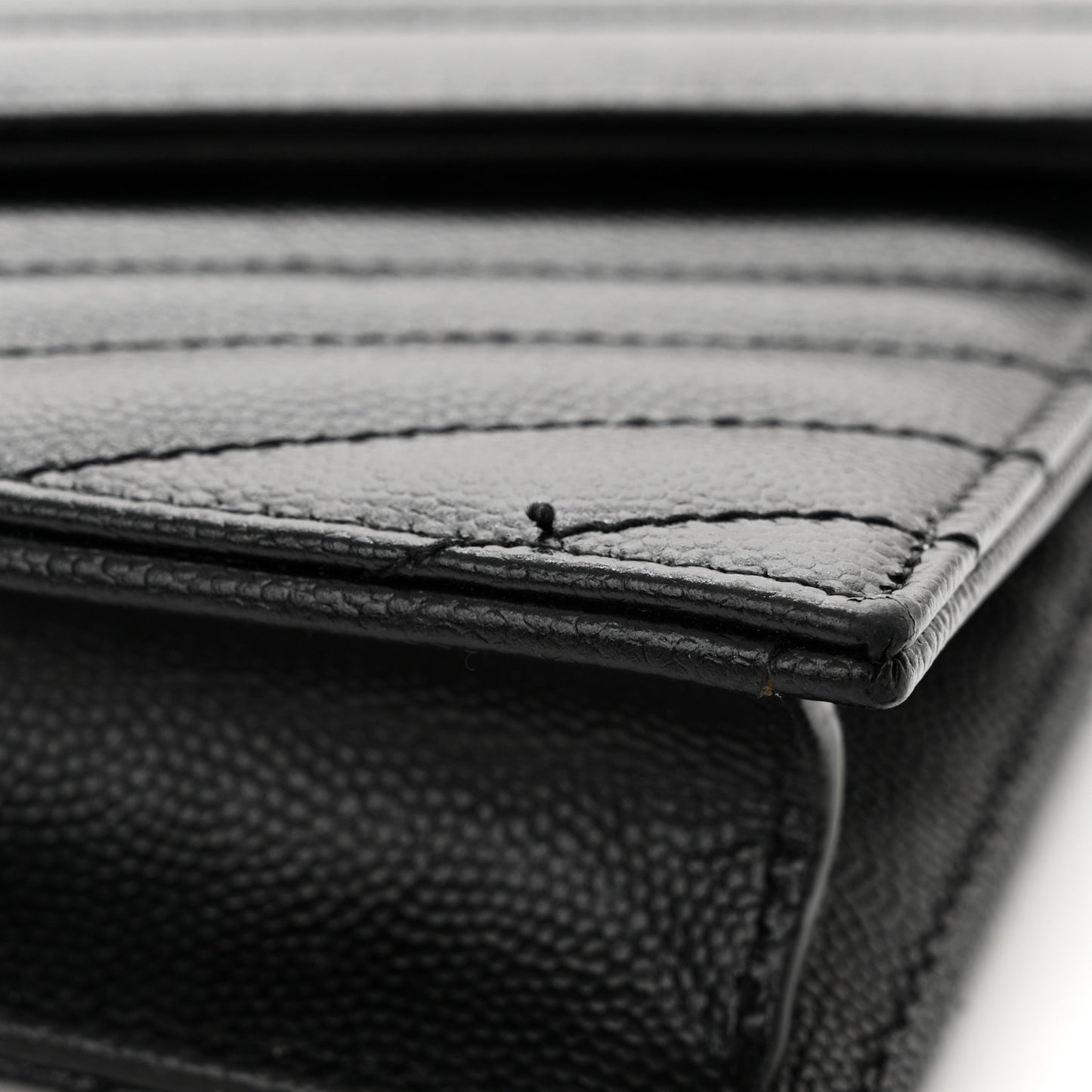 Grain De Poudre Matelasse Chevron Monogram Monochrome Envelope Chain Wallet Black