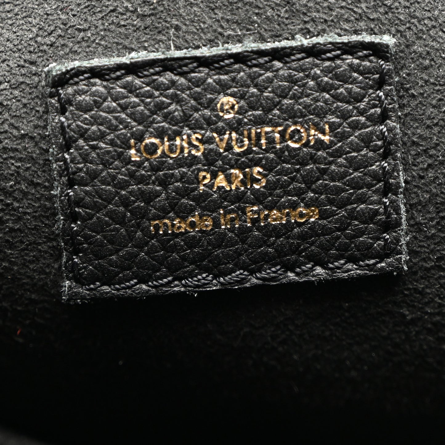 Calfskin Lockme Bucket MM Black