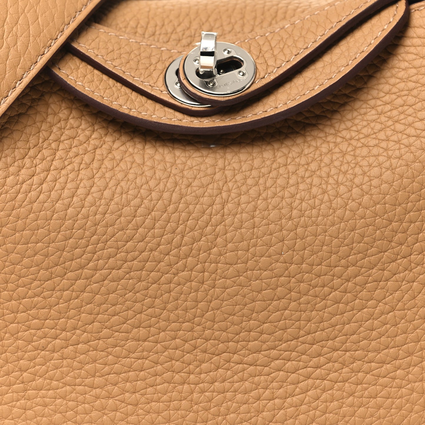 Taurillon Clemence Mini Lindy 20 Biscuit