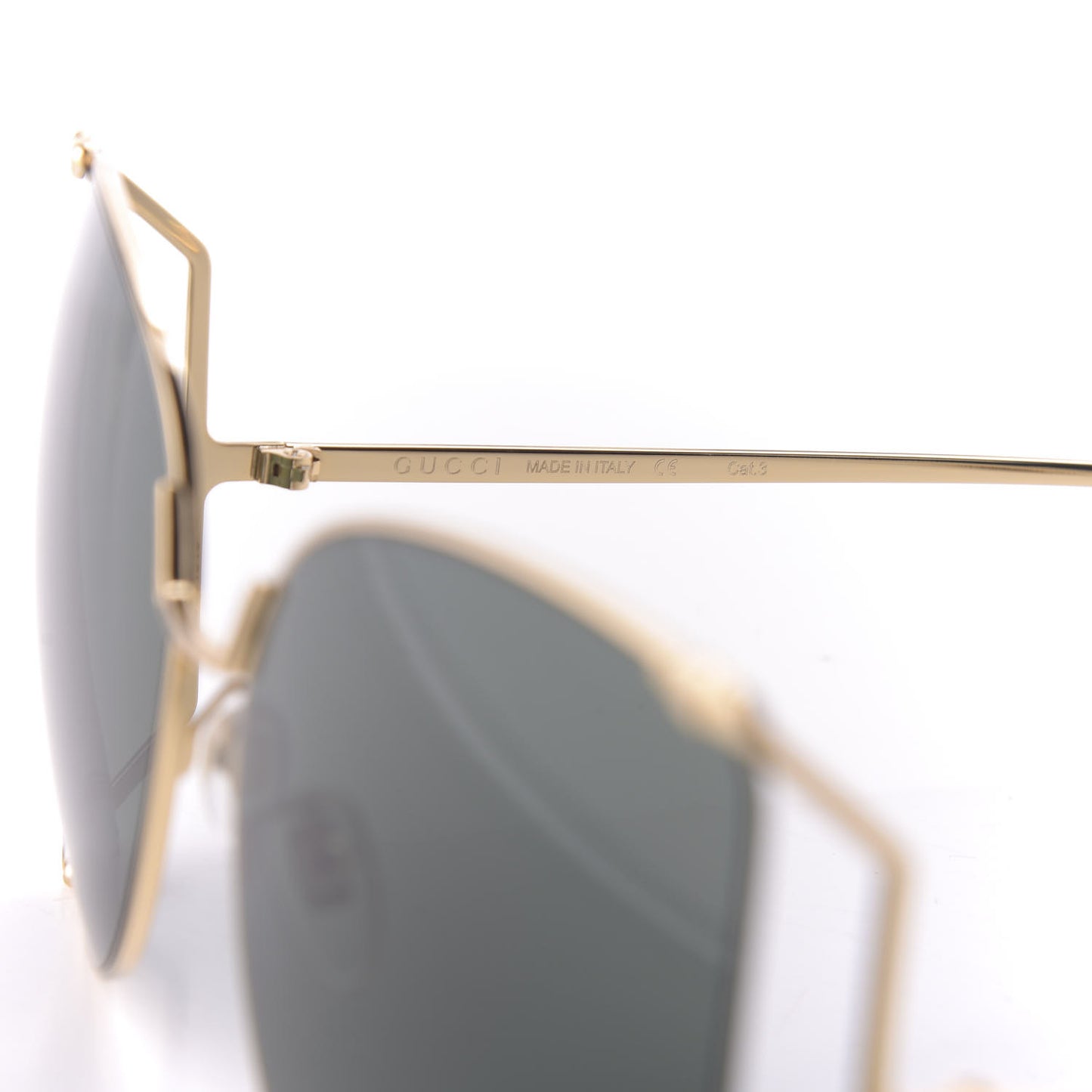 Oversized Round Sunglasses GG0252S Gold