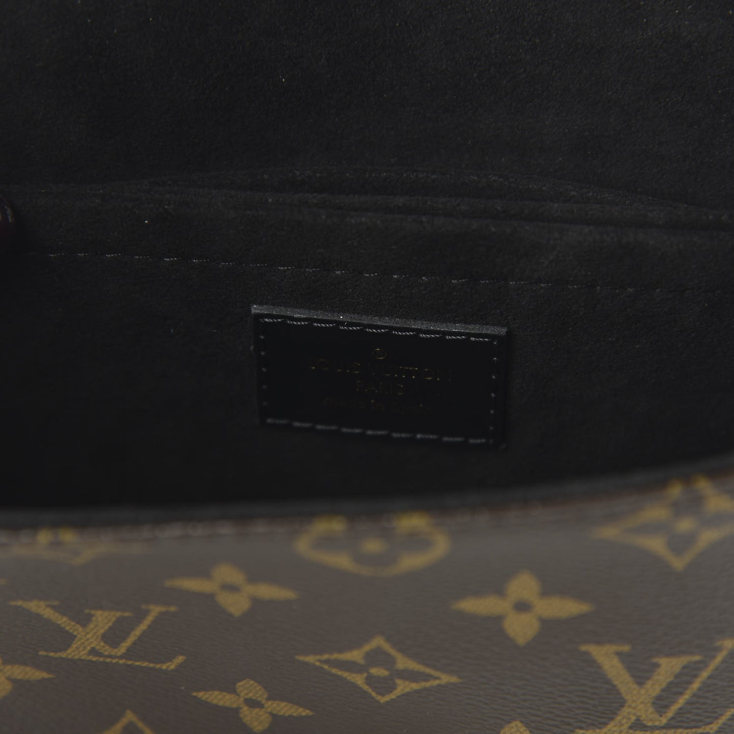 Epi Monogram Saint Michel Black