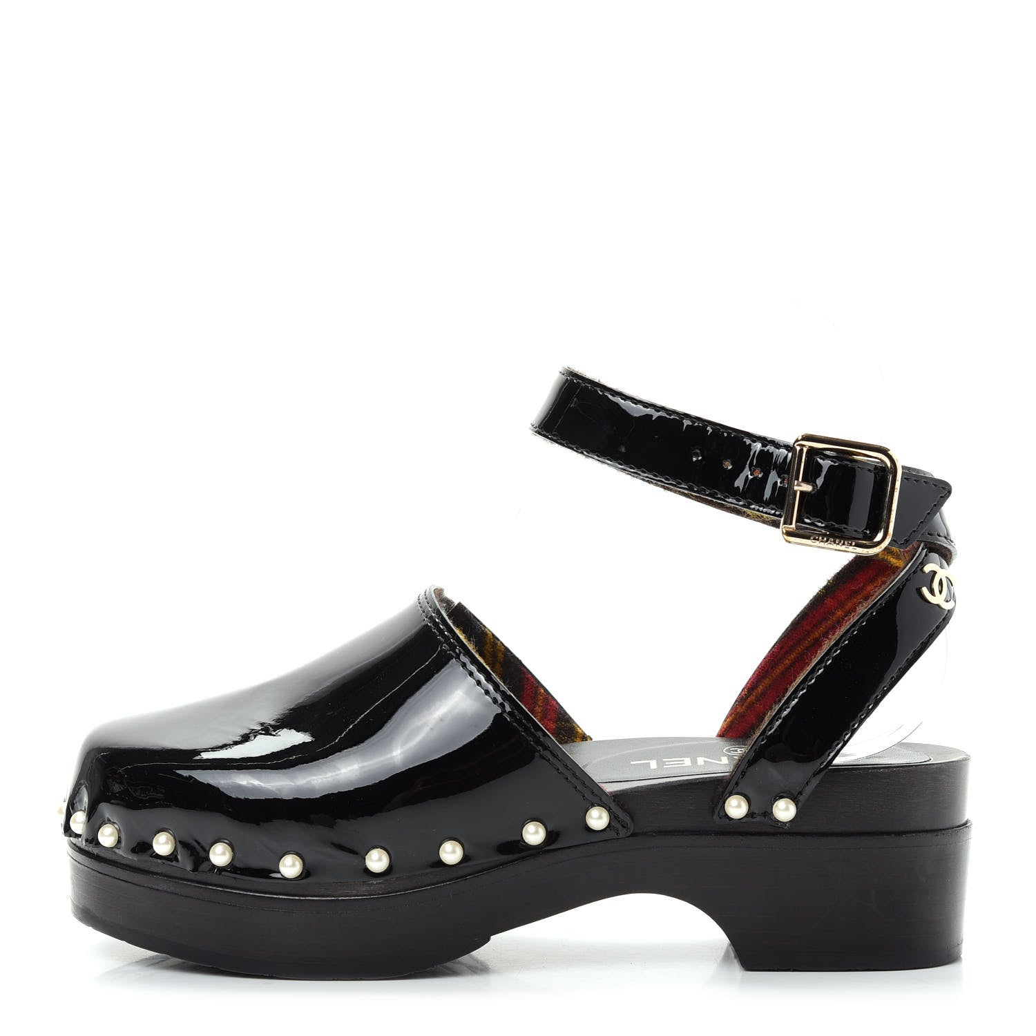 CHANELスタッズ黒シューズ37ハーフ Chanel Patent Calfskin Pearl Ankle Strap Clogs 37 Black 725093