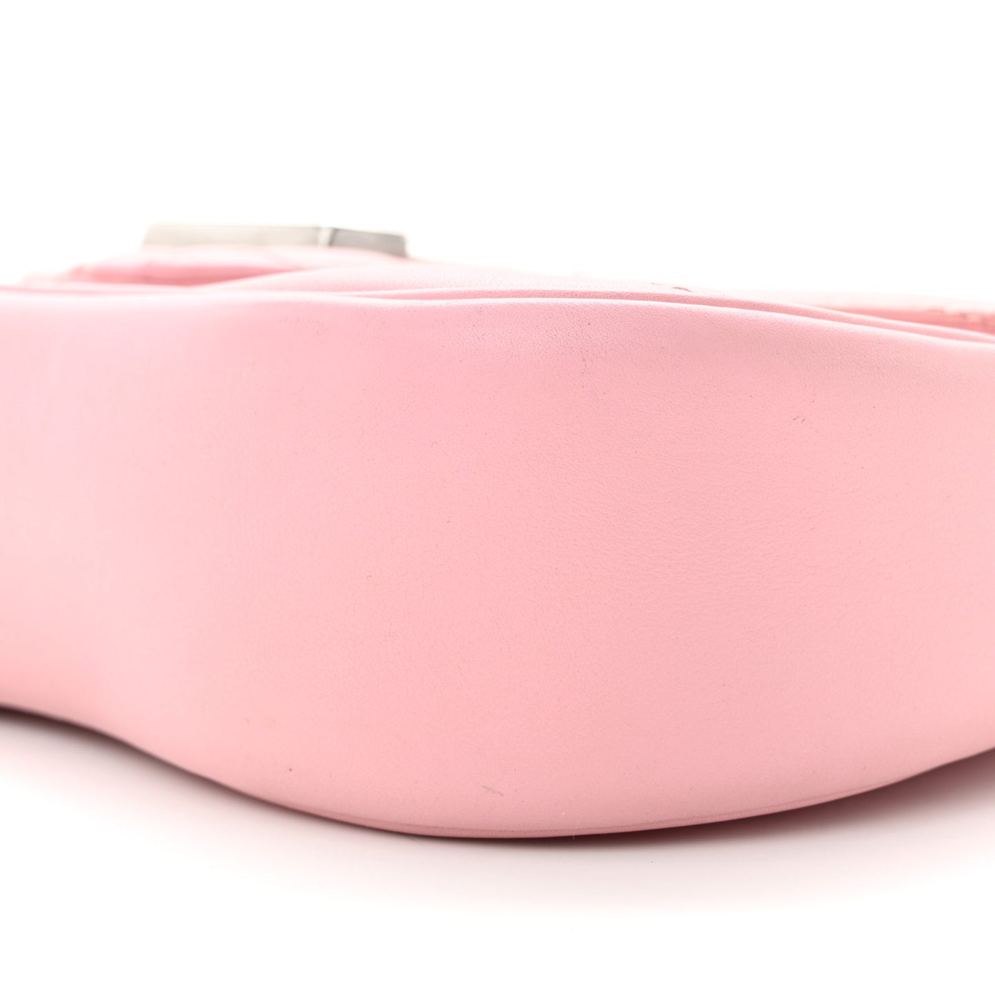 Calfskin New Wave Chain MM Smoothie Pink