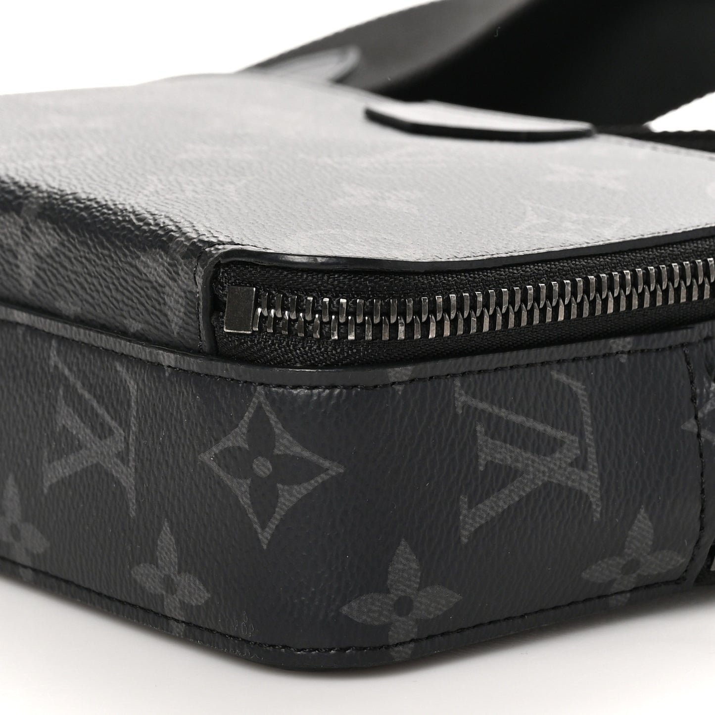 Monogram Eclipse Alpha Wearable Wallet