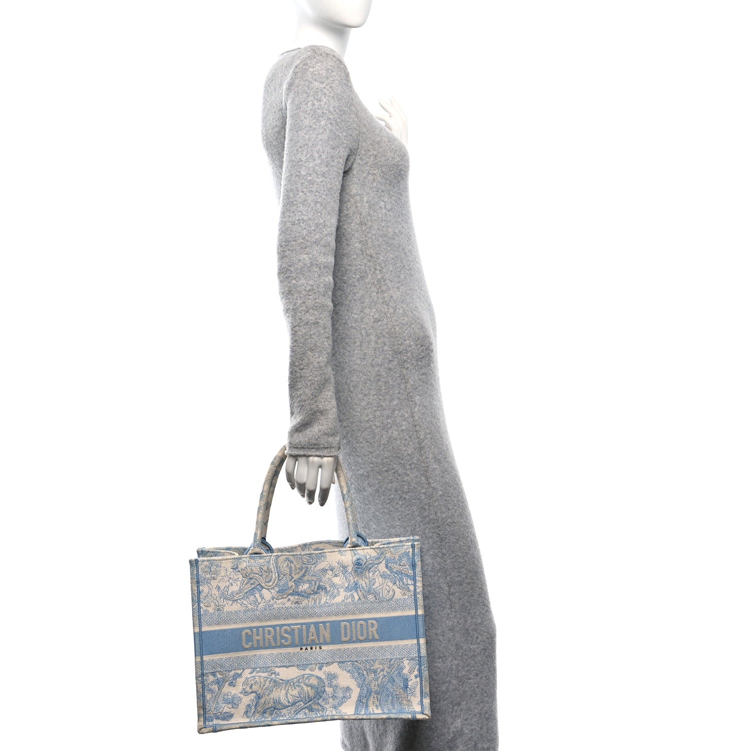 Christian Dior Canvas Embroidered Medium Dioriviera Toile De Jouy Book Tote Light Blue 3 of 14