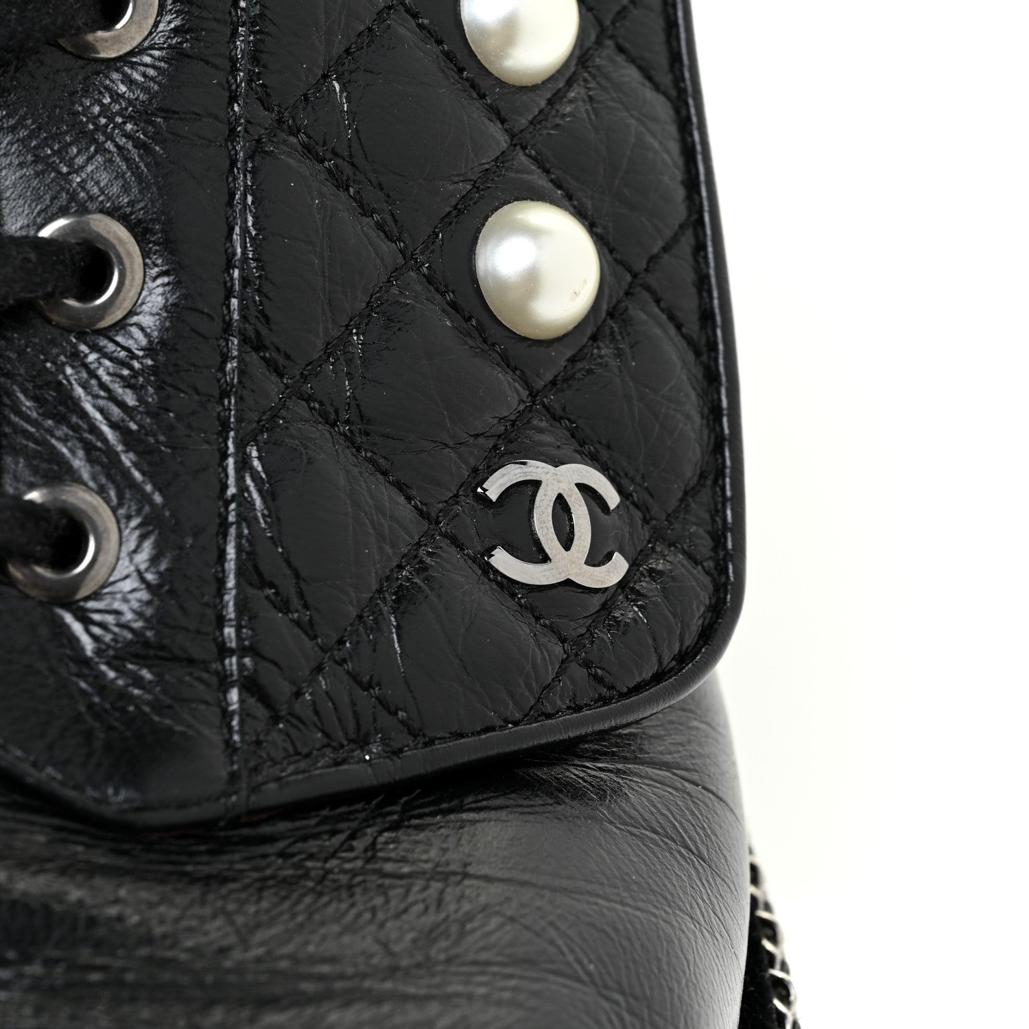 Chanel Crackled Calfskin Velvet Pearl Combat Short Boots 39 Black 17 of 19
