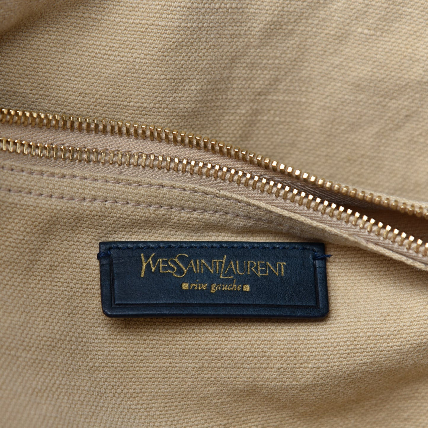 Calfskin Nubuck Crocodile Embossed Large Muse Two Blue