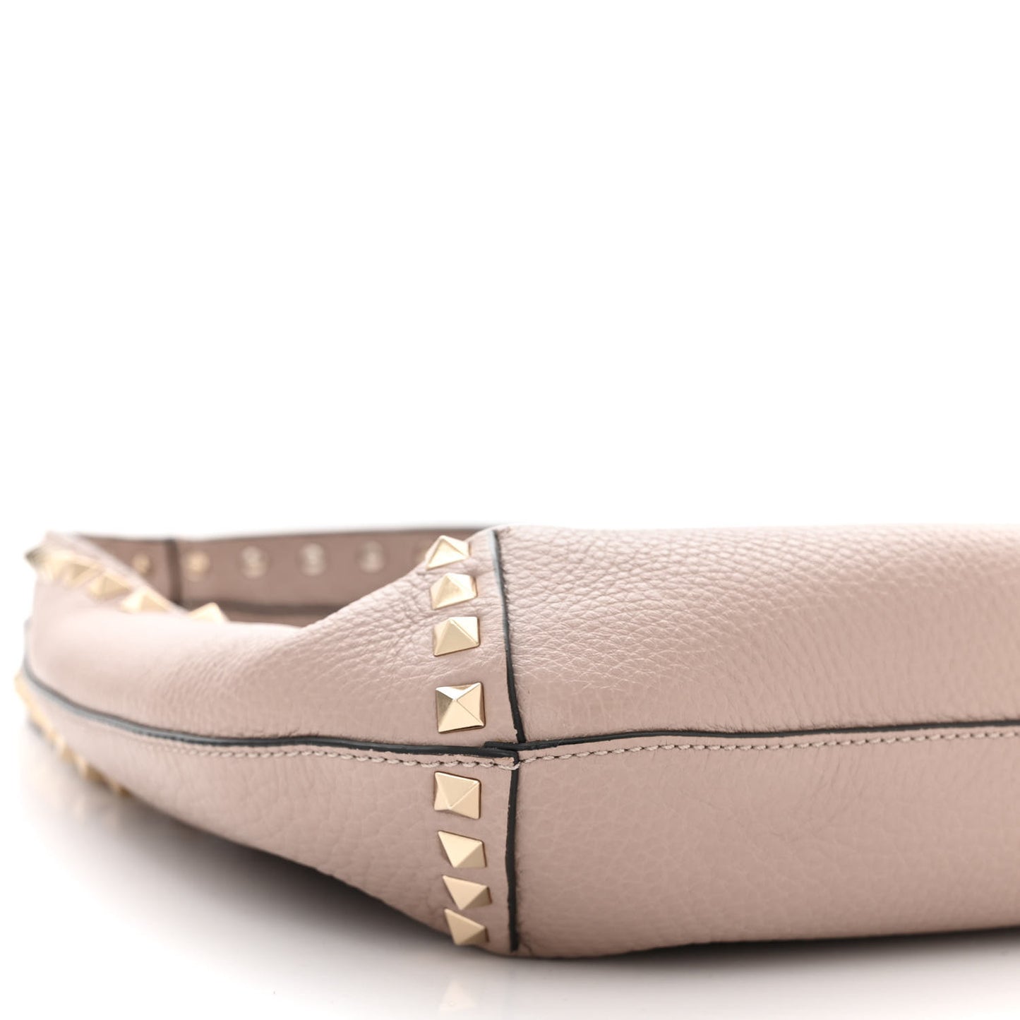 Pebbled Calfskin Small Rockstud Flip Lock Hobo Poudre