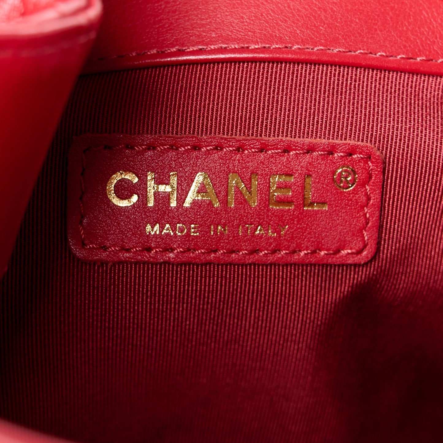 Lambskin Quilted Chain Drawstring Bag Red
