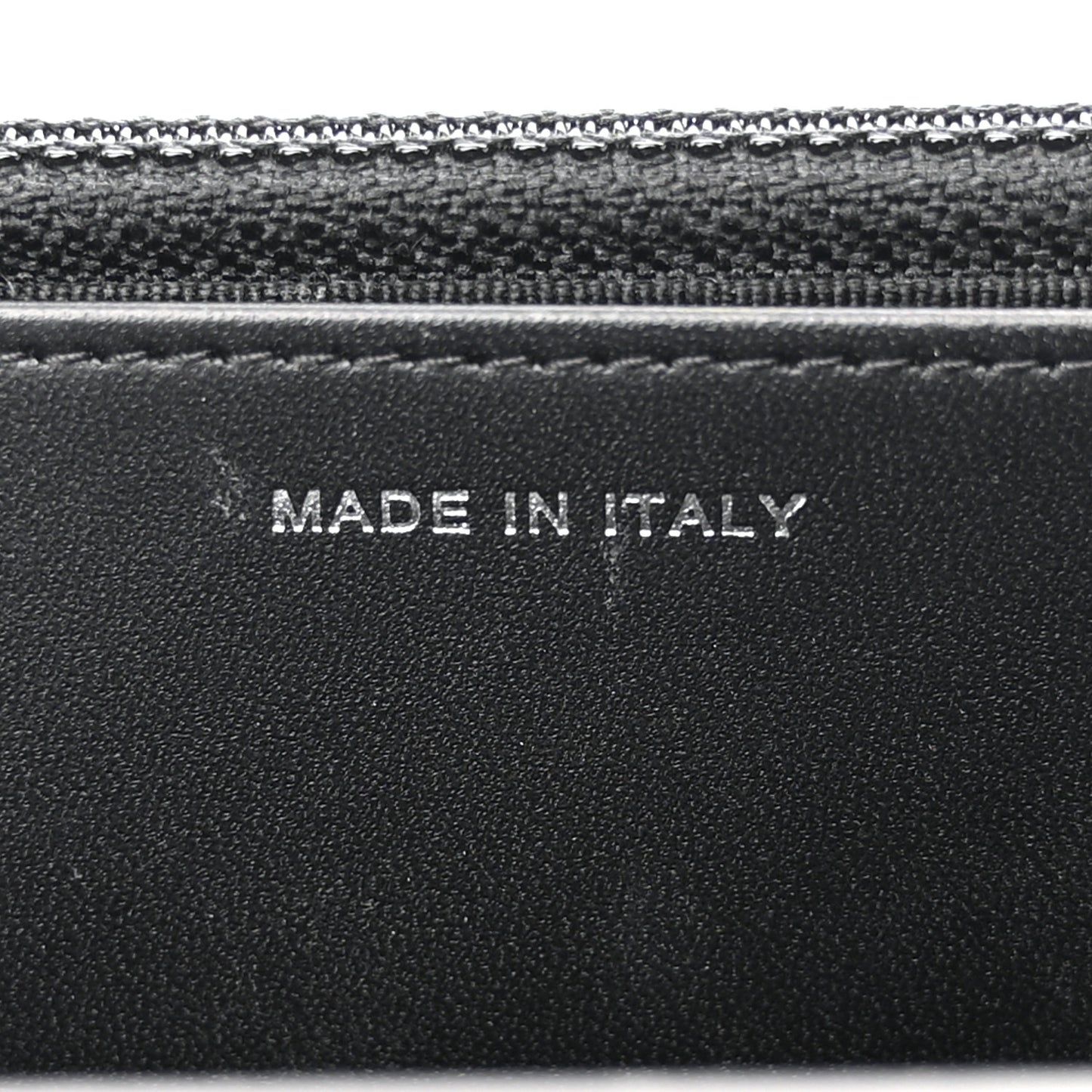 Patent Quilted Wallet On Chain WOC Black