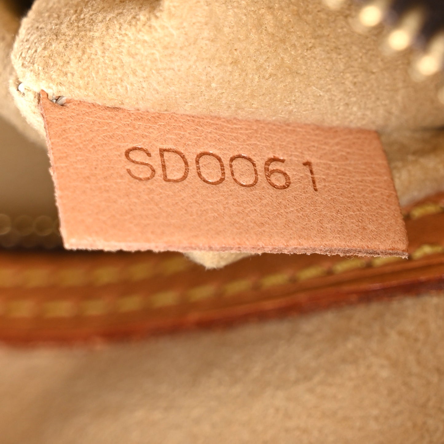 Monogram Looping MM