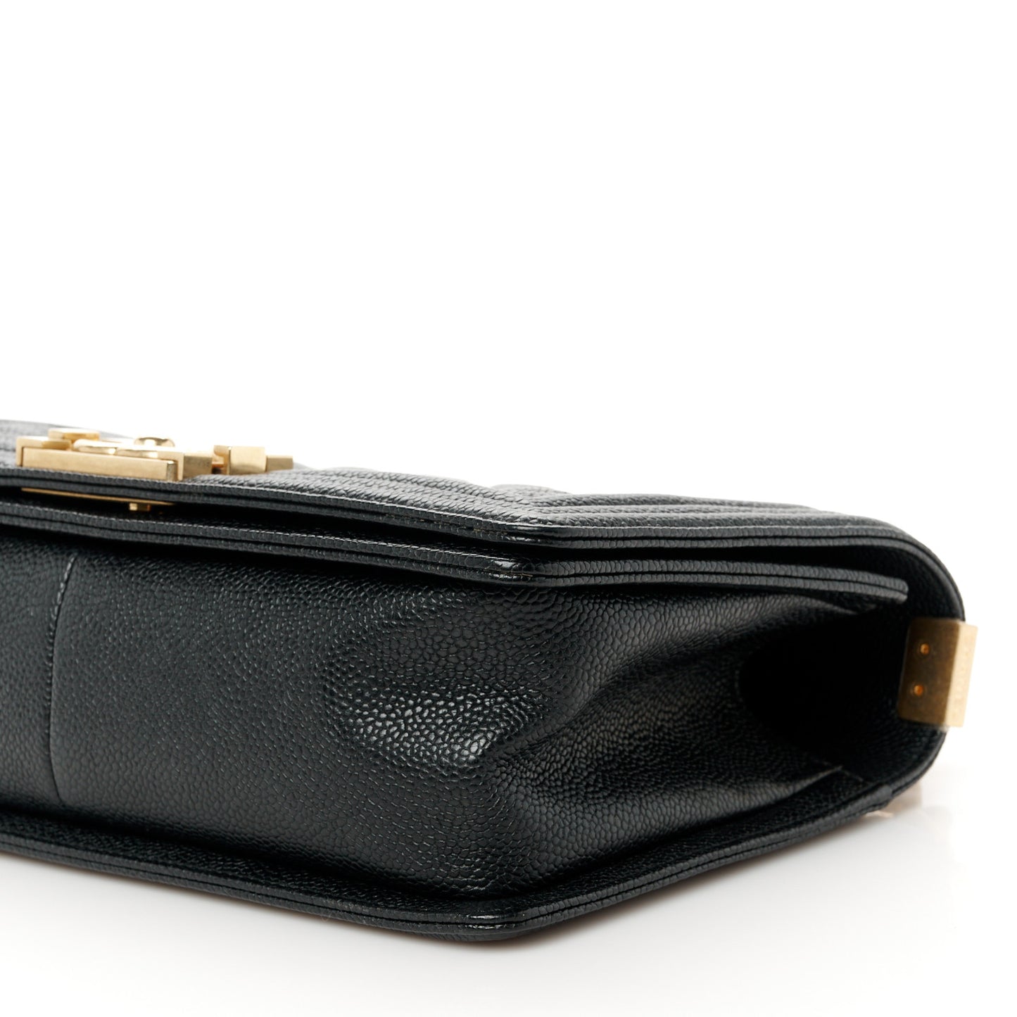 Caviar Quilted Medium Boy Flap Black