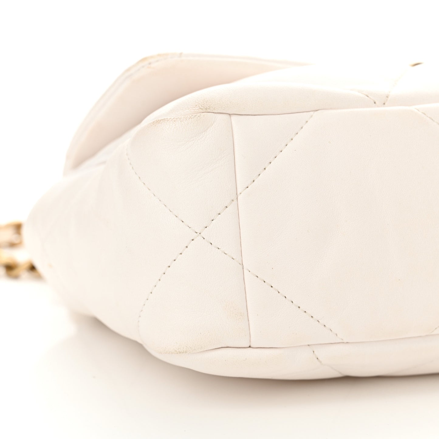 Lambskin Quilted Medium Chanel 19 Flap White